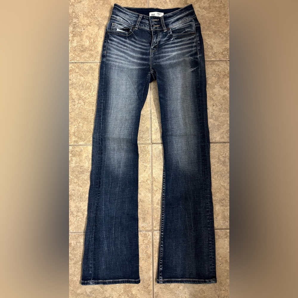 BKE Stella jeans. Size 27 x 33 1/2 long.